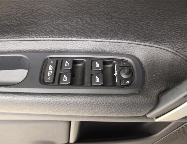 Volvo C70 16