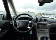 Ford Galaxy 13