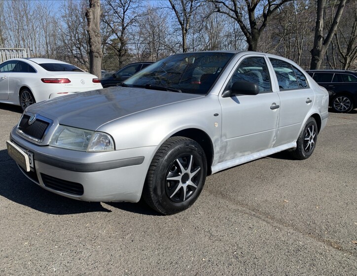 Škoda Octavia 1