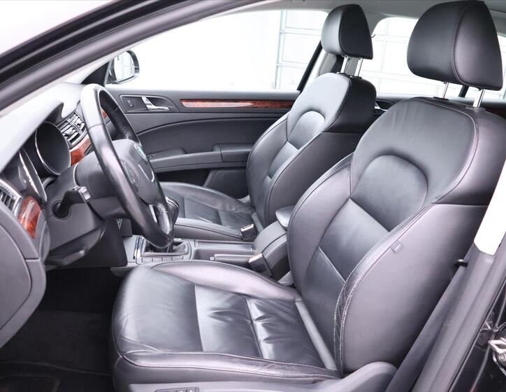 Škoda Superb 12