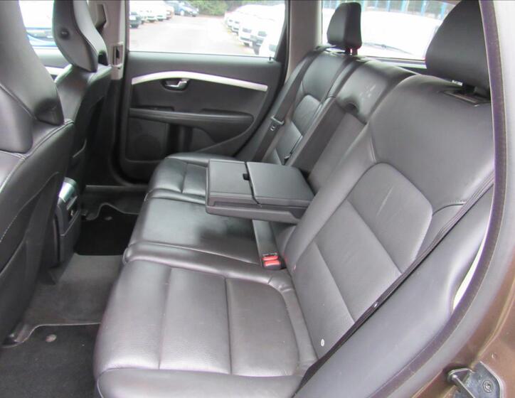 Volvo V70 10
