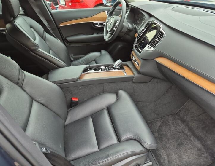 Volvo XC90 14