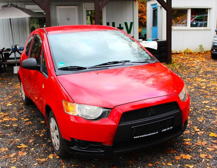 Mitsubishi Colt 3