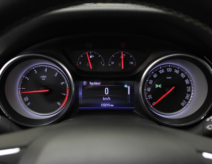 Opel Insignia 23
