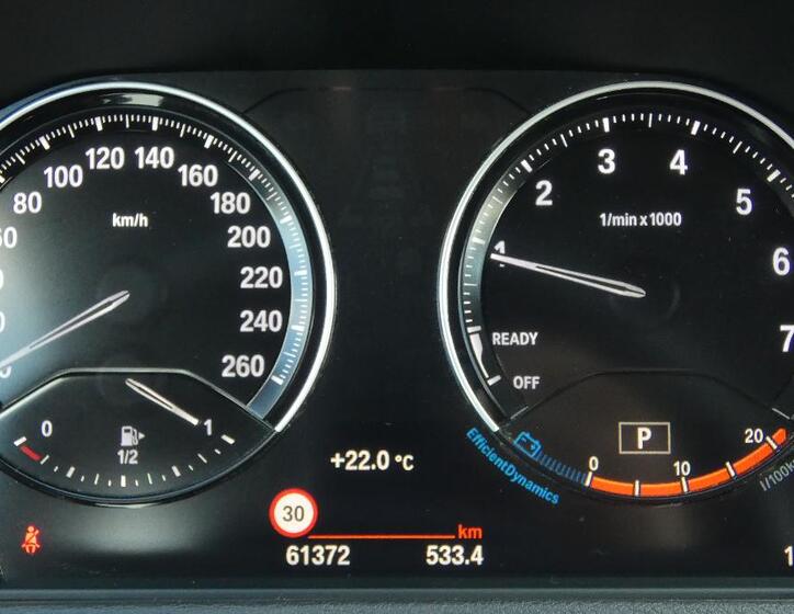 BMW X1 13