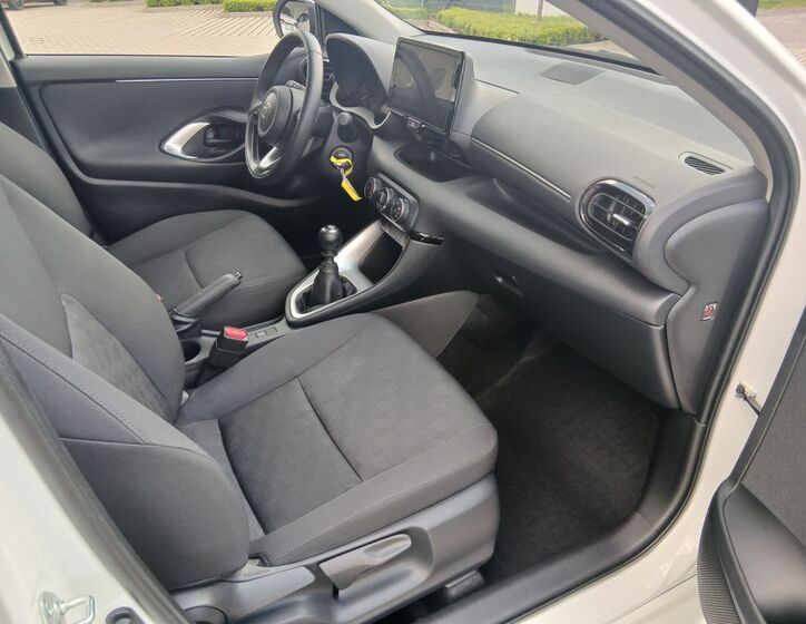 Toyota Yaris 14