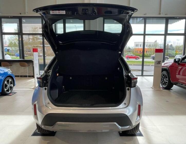 Toyota Yaris Cross 11