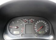 Volkswagen Golf 32