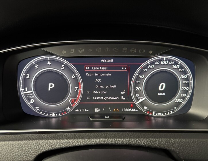 Volkswagen Golf 26
