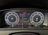 Volkswagen Golf 26