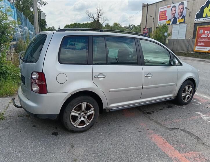 Volkswagen Touran 14