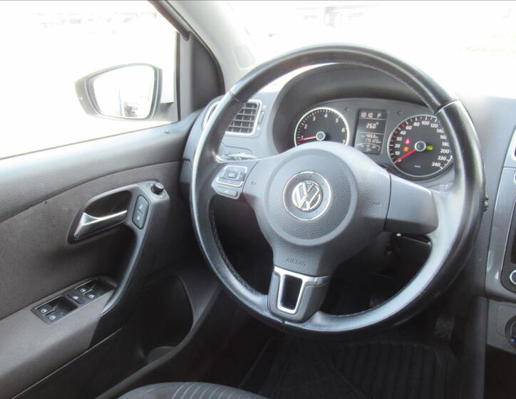 Volkswagen Polo 11