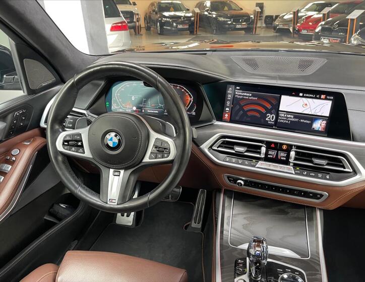 BMW X7 14
