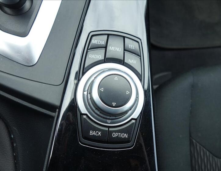BMW Řada 3 30