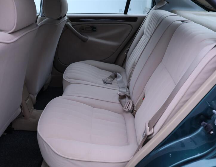 Rover 400 13