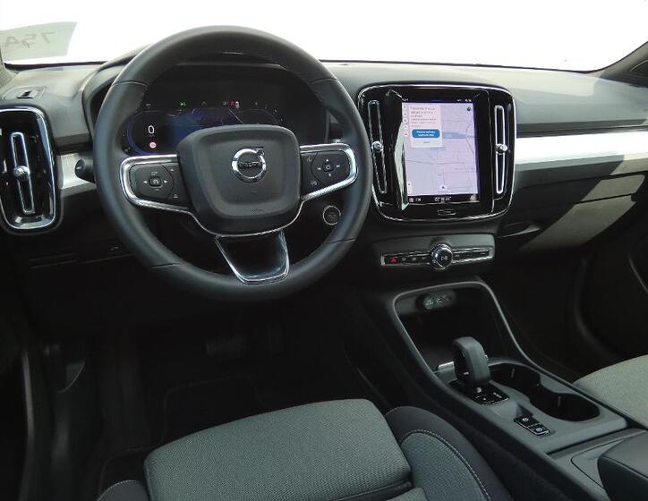 Volvo XC40 5