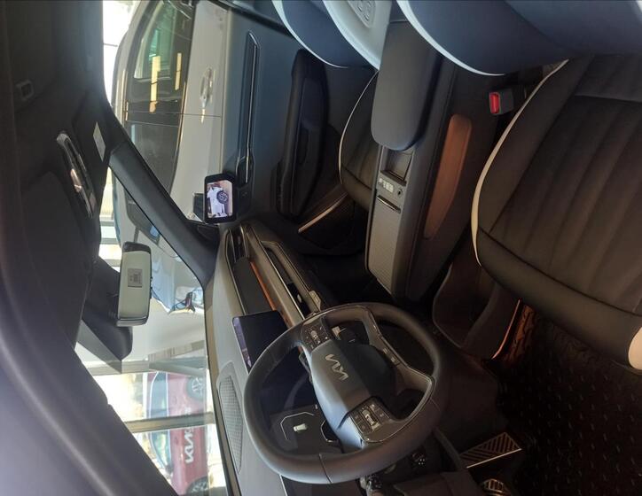 KIA EV9 9