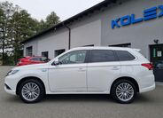 Mitsubishi Outlander 2