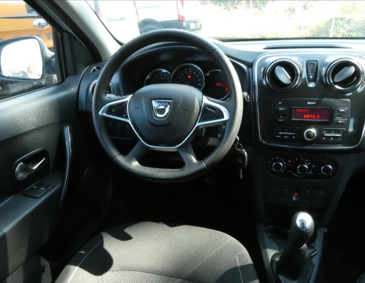 Dacia Sandero 26