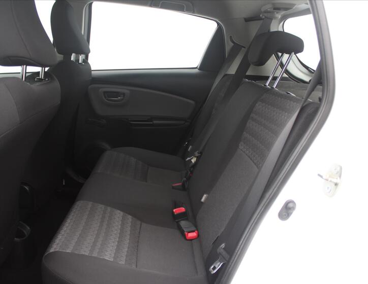 Toyota Yaris 10