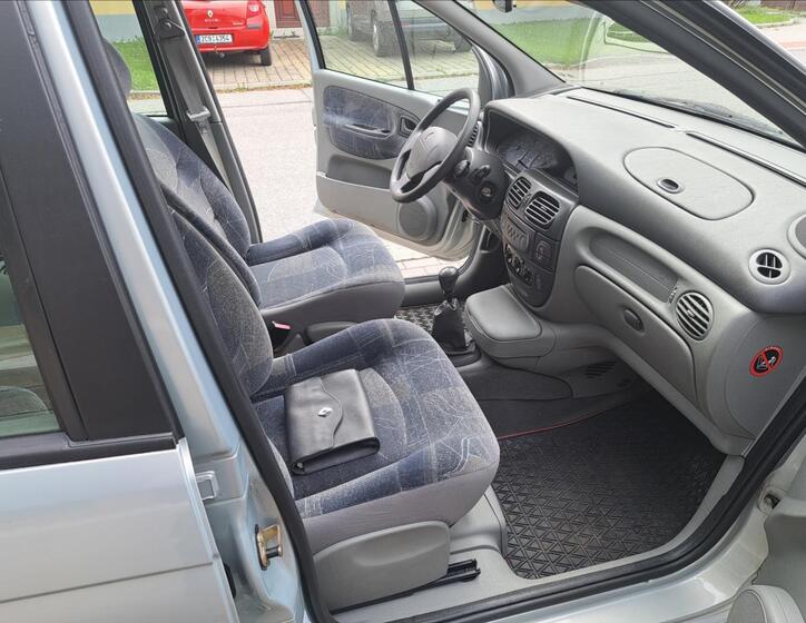 Renault Scénic 32