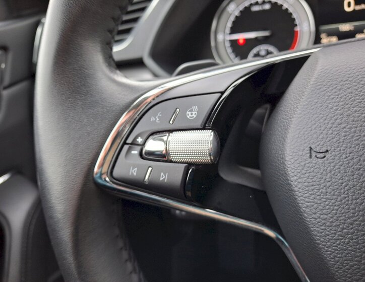 Škoda Superb 18