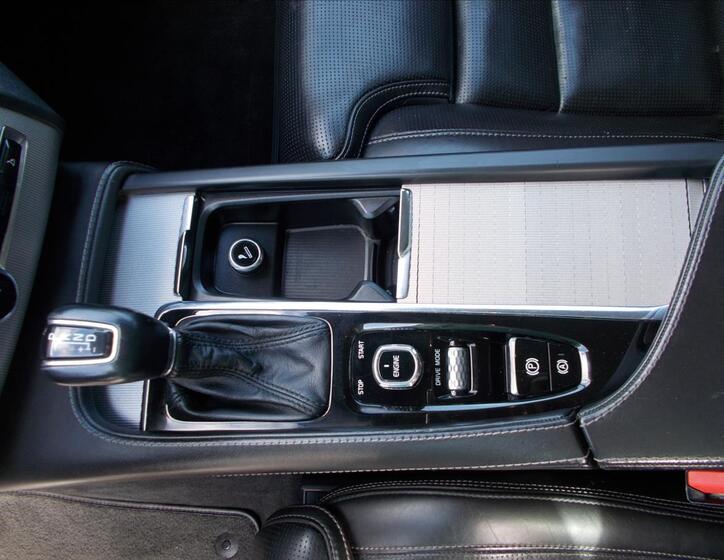 Volvo XC90 25