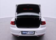 Volkswagen Passat 9