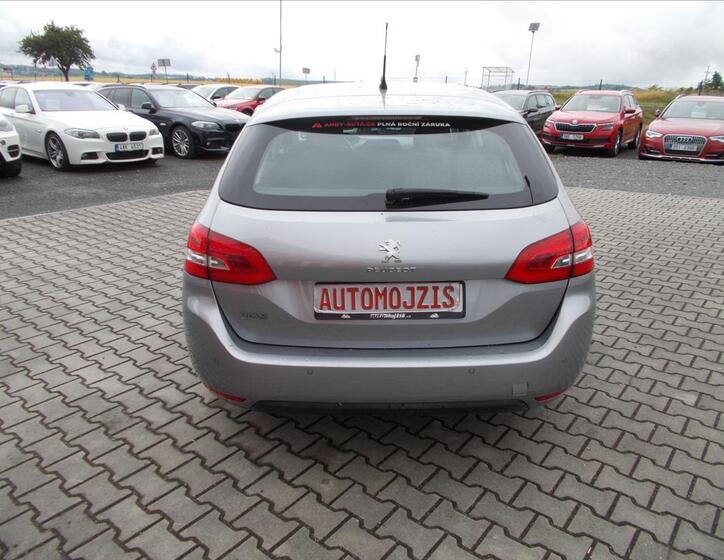 Peugeot 308 10