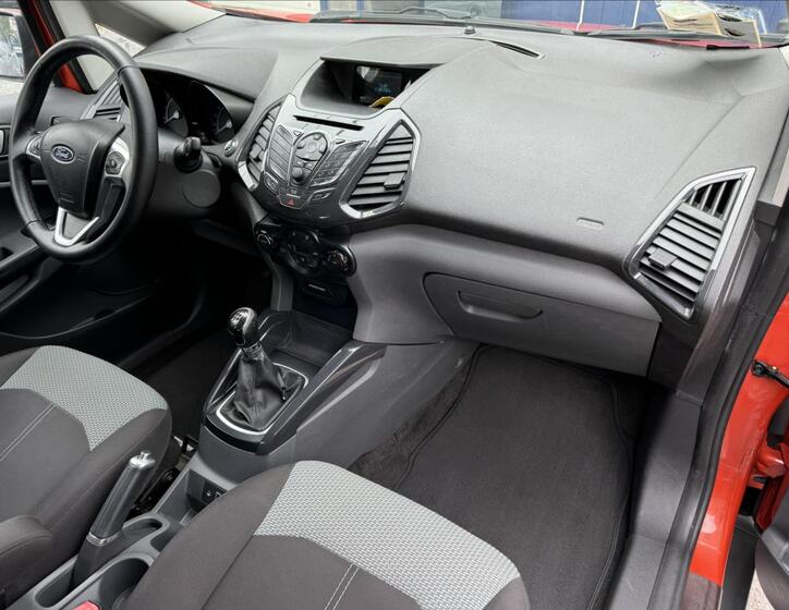 Ford EcoSport 32
