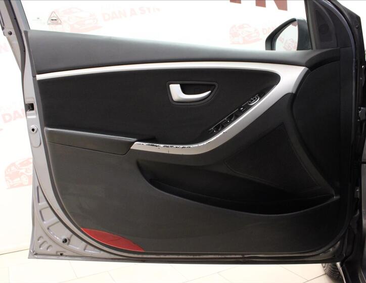 Hyundai i30 9