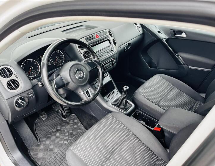 Volkswagen Tiguan 11