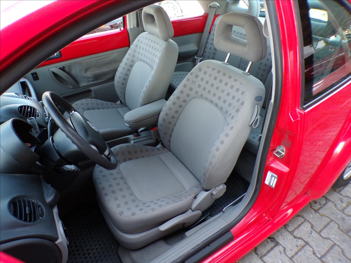 Volkswagen New Beetle