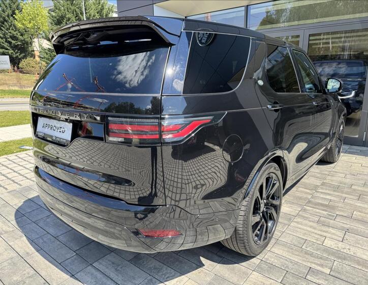 Land Rover Discovery 5