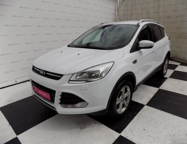 Ford Kuga 1