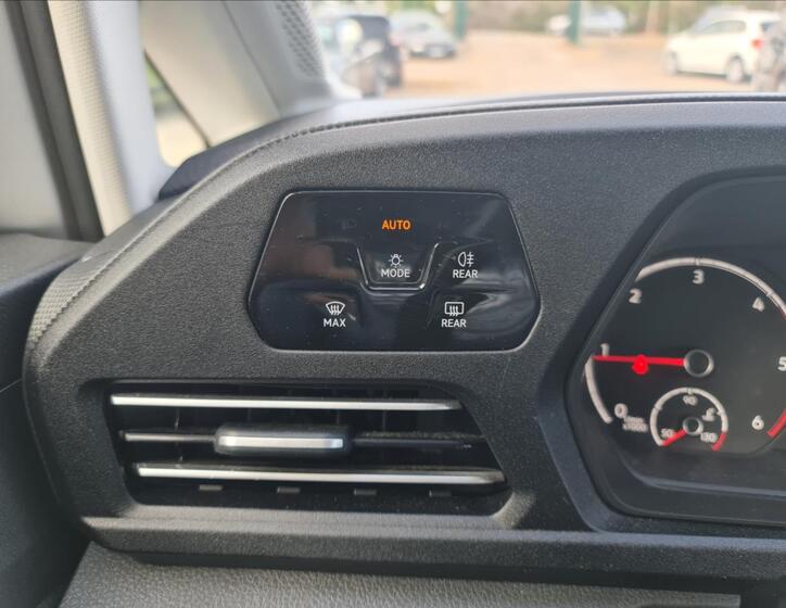 Volkswagen Caddy 17