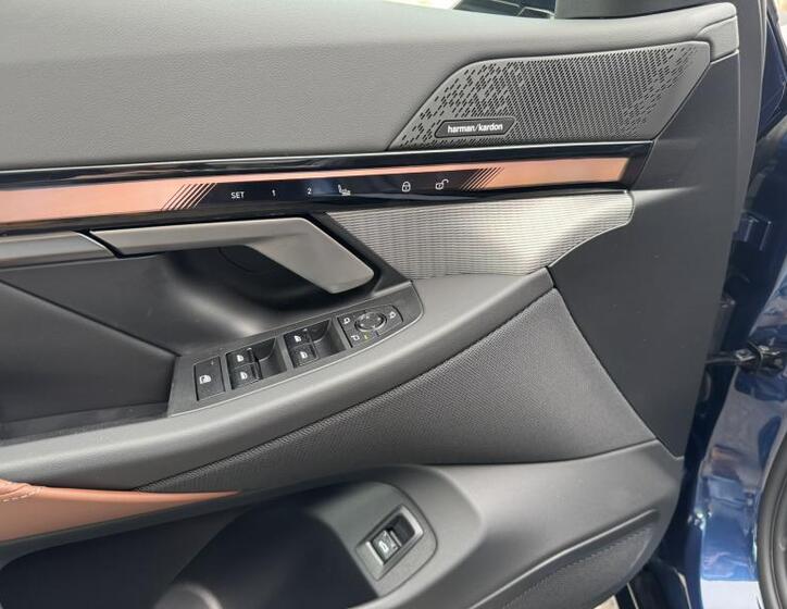 BMW i5 15