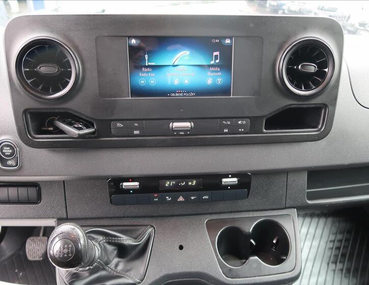Mercedes-Benz Sprinter 14