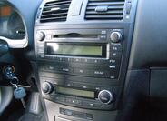 Toyota Avensis 25