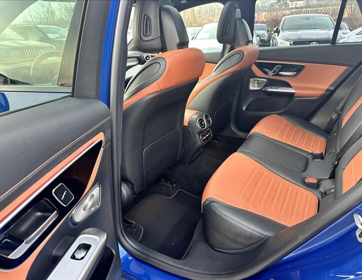 Mercedes-Benz GLC 11