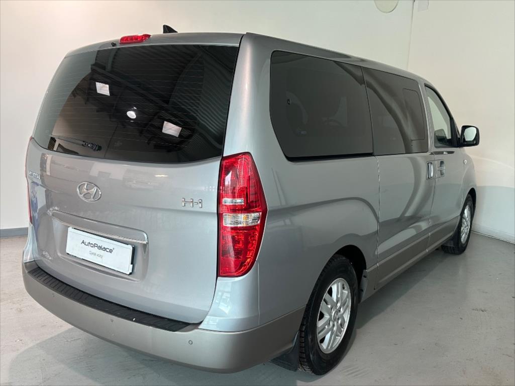 Hyundai H 1