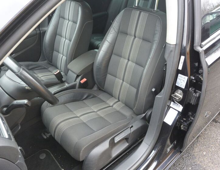 Volkswagen Golf 10