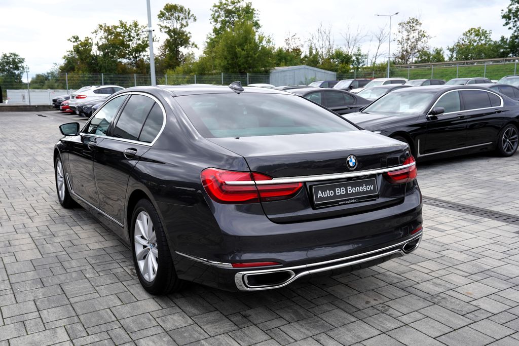 BMW Řada 7