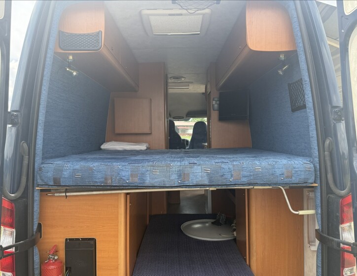 Mercedes-Benz Sprinter 32