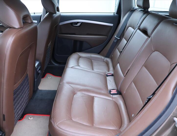 Volvo XC70 17