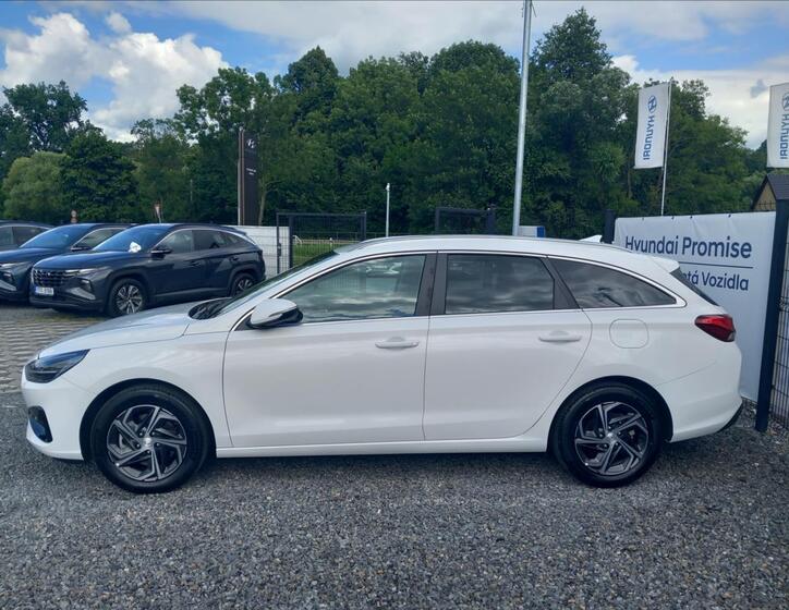 Hyundai i30 4