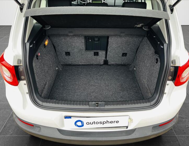 Volkswagen Tiguan 8