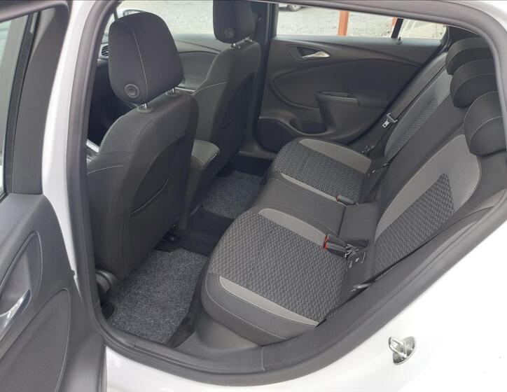 Opel Astra 13