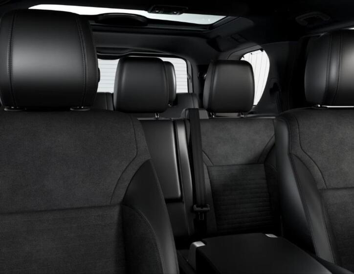 Land Rover Discovery 5