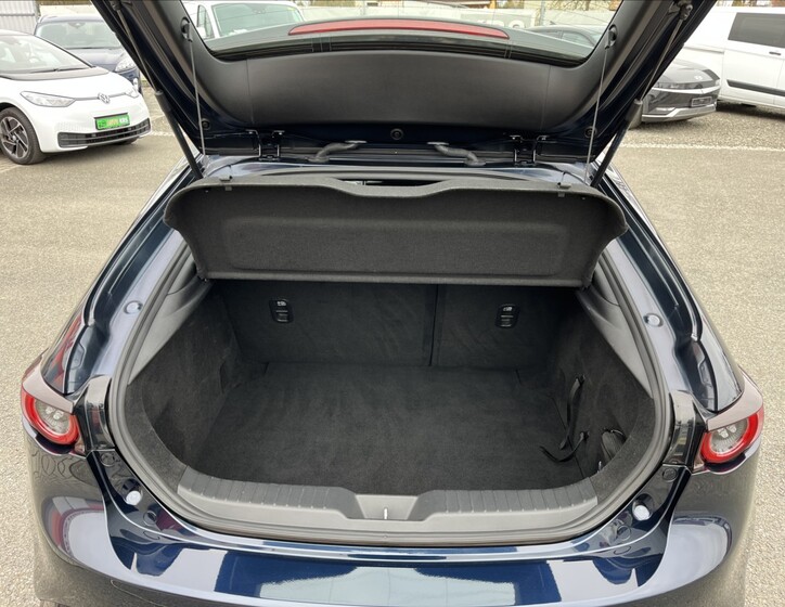 Mazda 3 32
